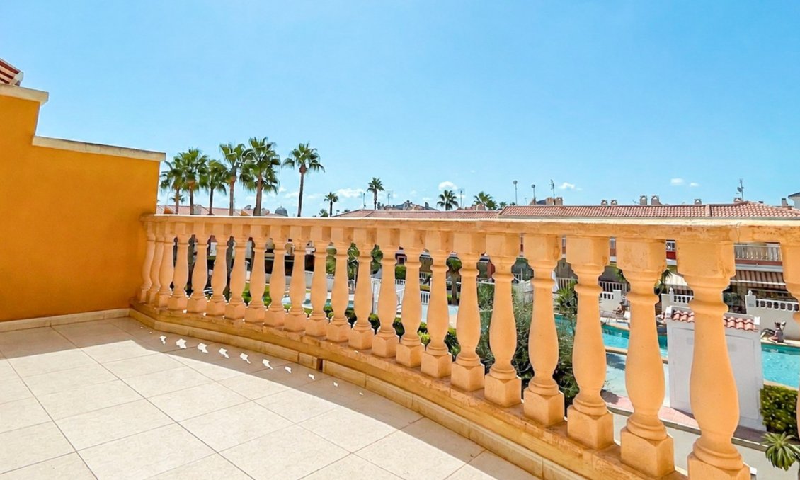 Használt Ingatlanok - Sorház -
Ciudad Quesada - Costa Blanca