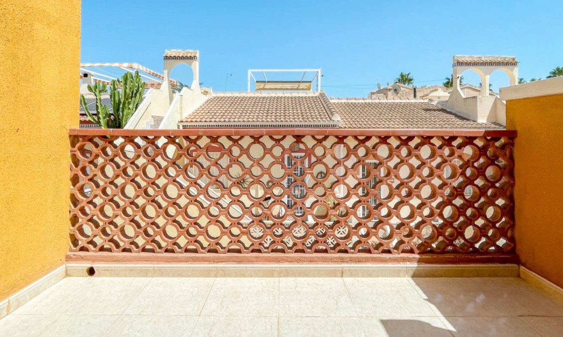Használt Ingatlanok - Sorház -
Ciudad Quesada - Costa Blanca