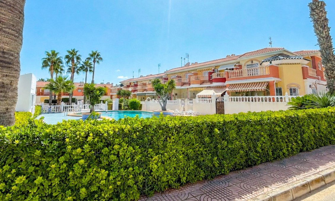 Használt Ingatlanok - Sorház -
Ciudad Quesada - Costa Blanca