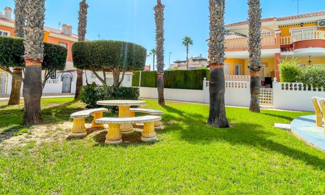 Használt Ingatlanok - Sorház -
Ciudad Quesada - Costa Blanca