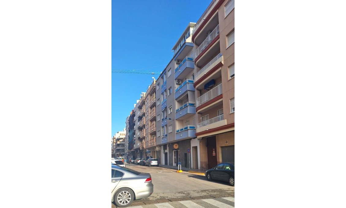 Használt Ingatlanok - Apartman -
Torrevieja - Costa Blanca