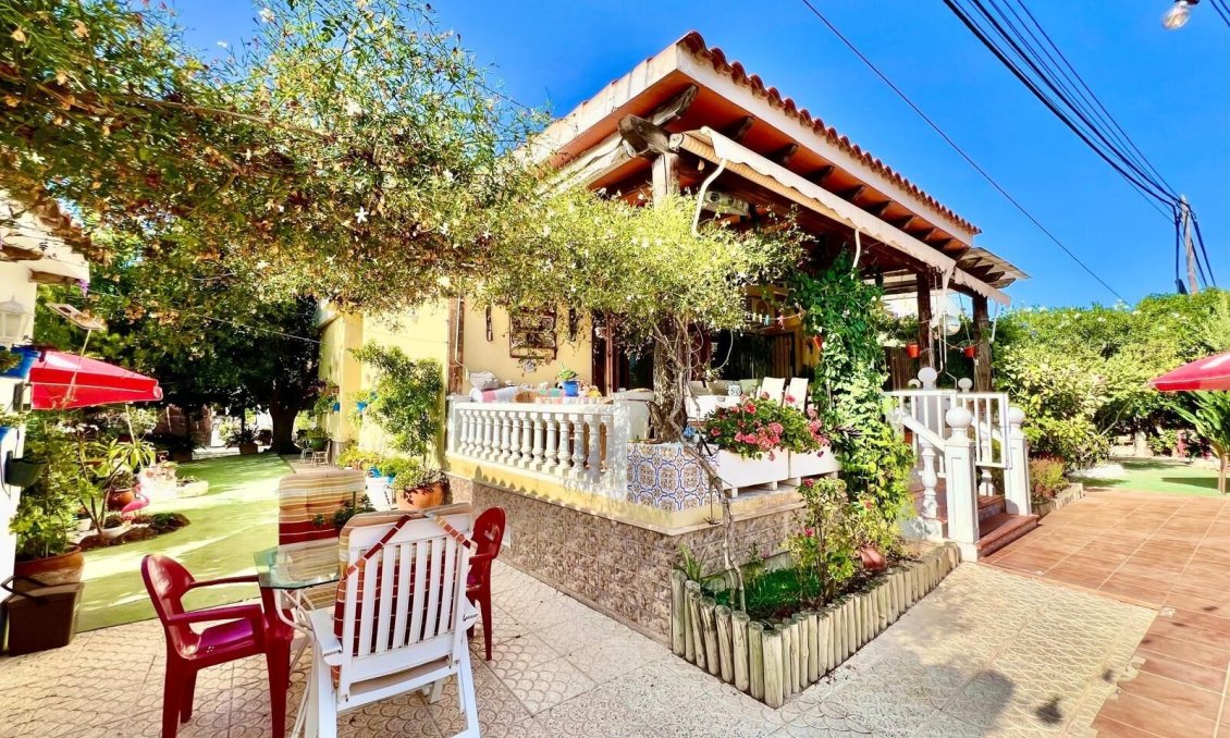 Revente - Villa -
Daya Vieja - Costa Blanca Sur