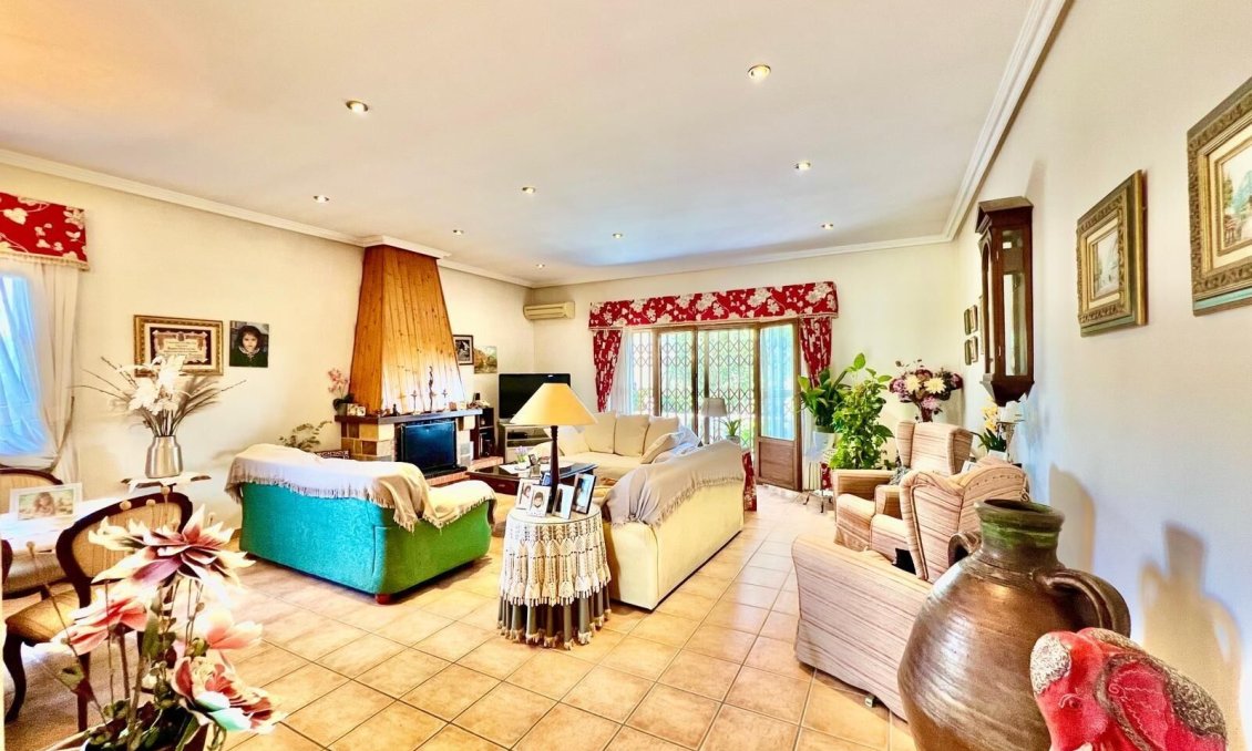 Revente - Villa -
Daya Vieja - Costa Blanca Sur