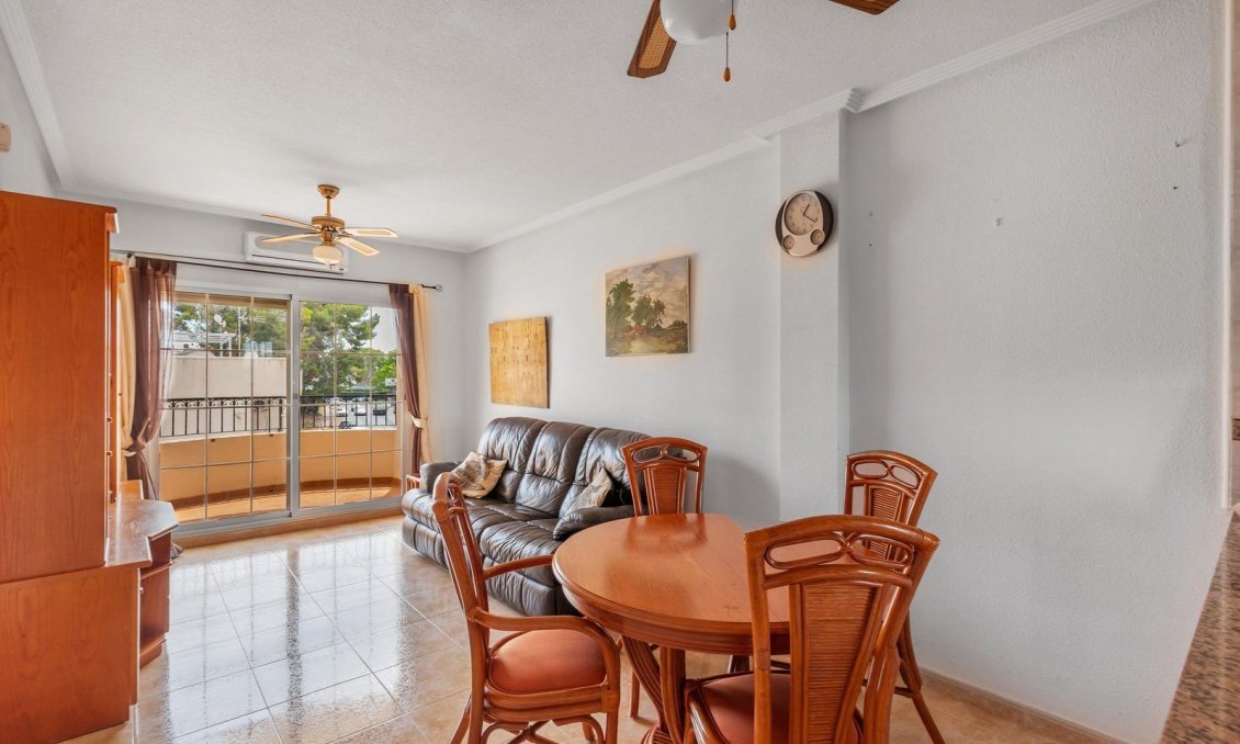 Revente - Appartement -
Orihuela Costa - Villamartín