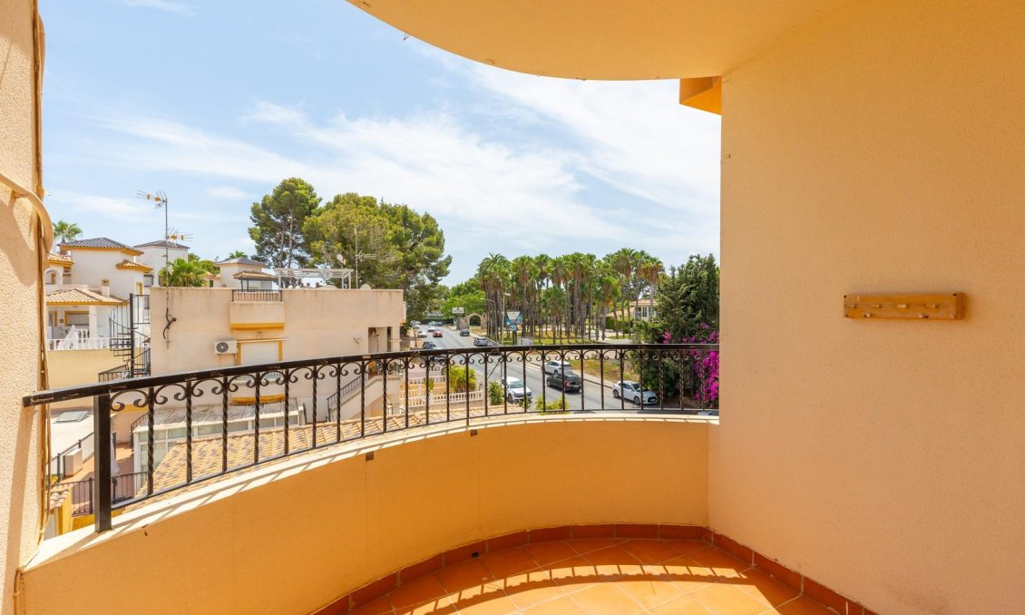 Revente - Appartement -
Orihuela Costa - Villamartín