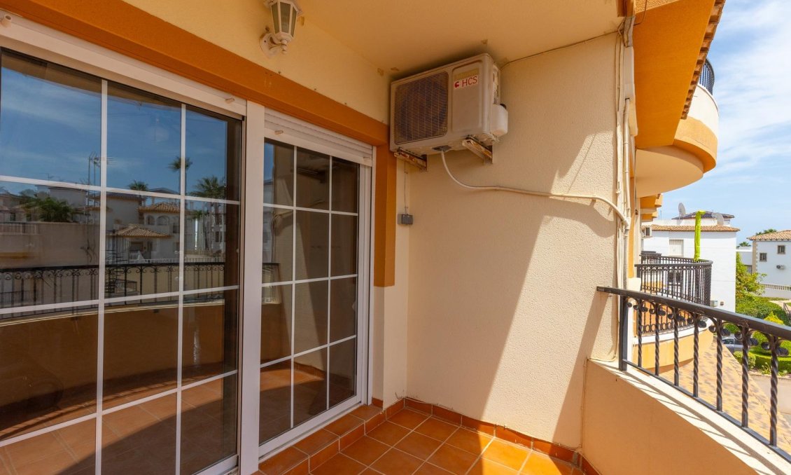 Revente - Appartement -
Orihuela Costa - Villamartín