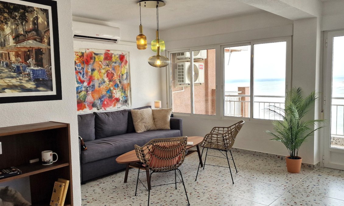 Resale - Apartment -
Torrevieja - Costa Blanca