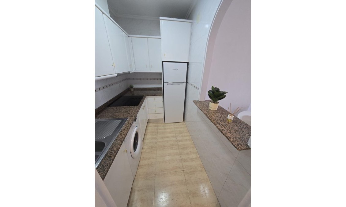 Revente - Appartement -
Torrevieja - Torreblanca