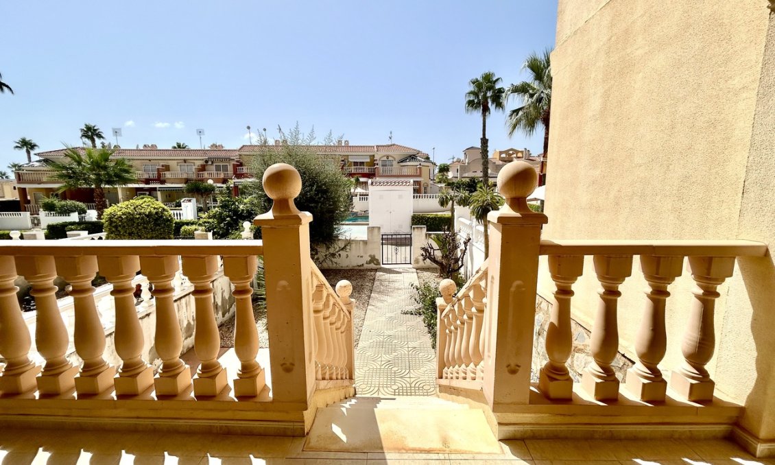 Használt Ingatlanok - Sorház -
Ciudad Quesada - Costa Blanca
