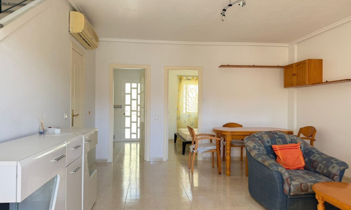 Használt Ingatlanok - Sorház -
Ciudad Quesada - Costa Blanca