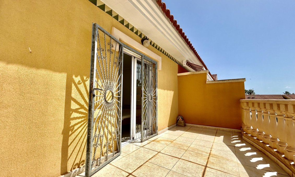 Használt Ingatlanok - Sorház -
Ciudad Quesada - Costa Blanca