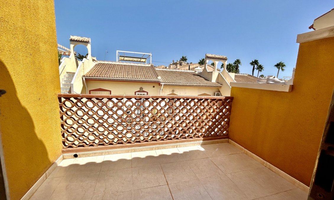 Használt Ingatlanok - Sorház -
Ciudad Quesada - Costa Blanca
