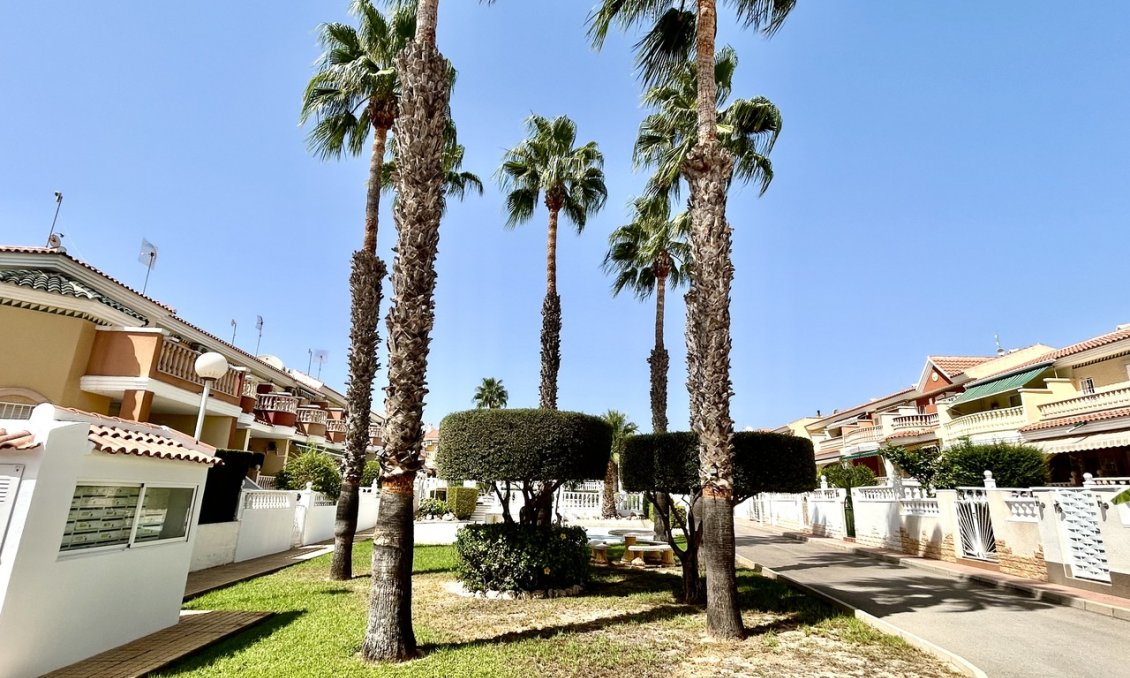 Használt Ingatlanok - Sorház -
Ciudad Quesada - Costa Blanca