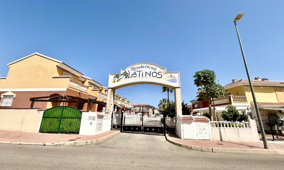 Használt Ingatlanok - Sorház -
Ciudad Quesada - Costa Blanca