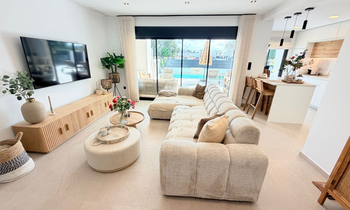 Revente - Villa -
Dolores - Costa Blanca