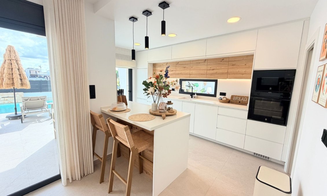 Revente - Villa -
Dolores - Costa Blanca
