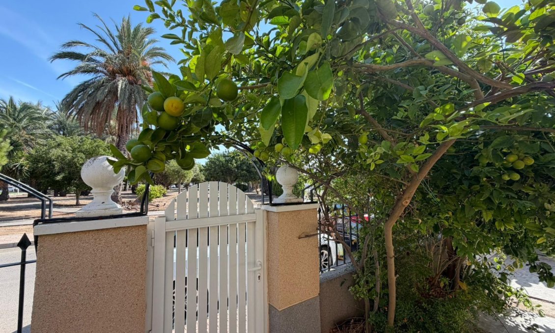 Resale - Villa -
Santiago de la Ribera - San Blas