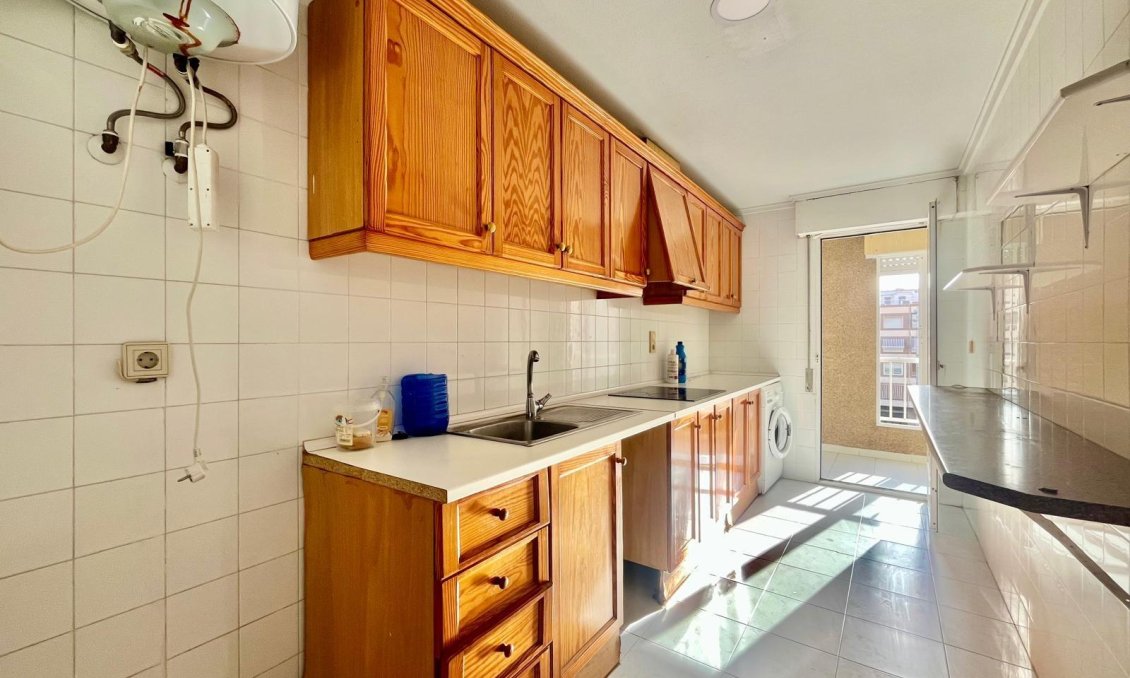 Wiederverkauf - Wohnung -
Torrevieja
