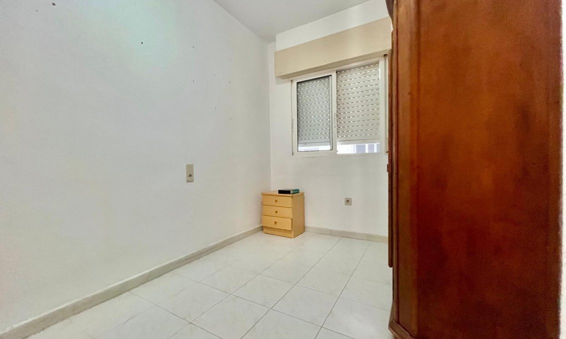 Wiederverkauf - Wohnung -
Torrevieja