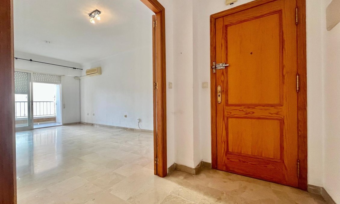 Wiederverkauf - Wohnung -
Torrevieja