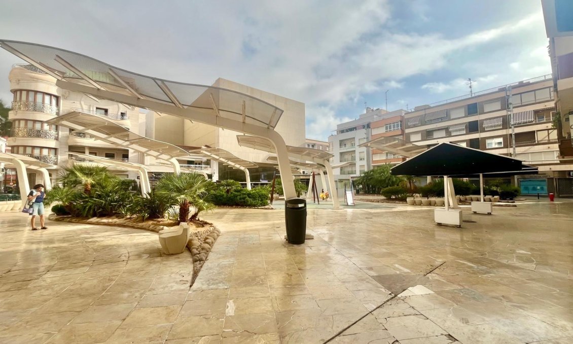 Wiederverkauf - Wohnung -
Torrevieja