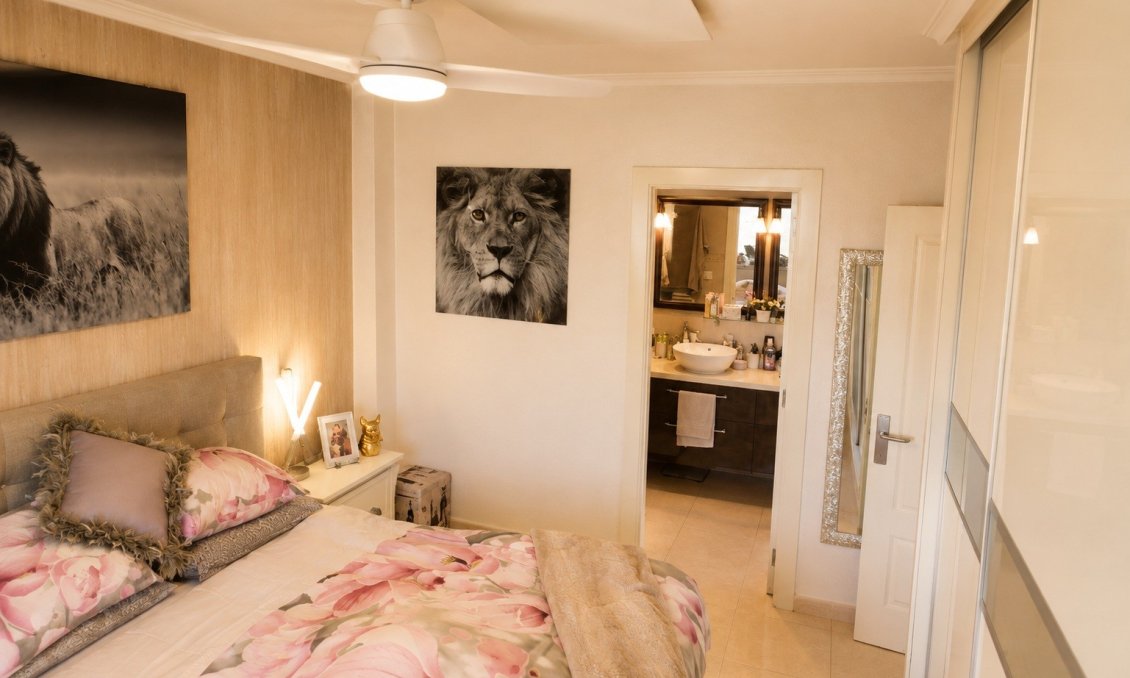 Revente - Villa -
Rojales - Inland