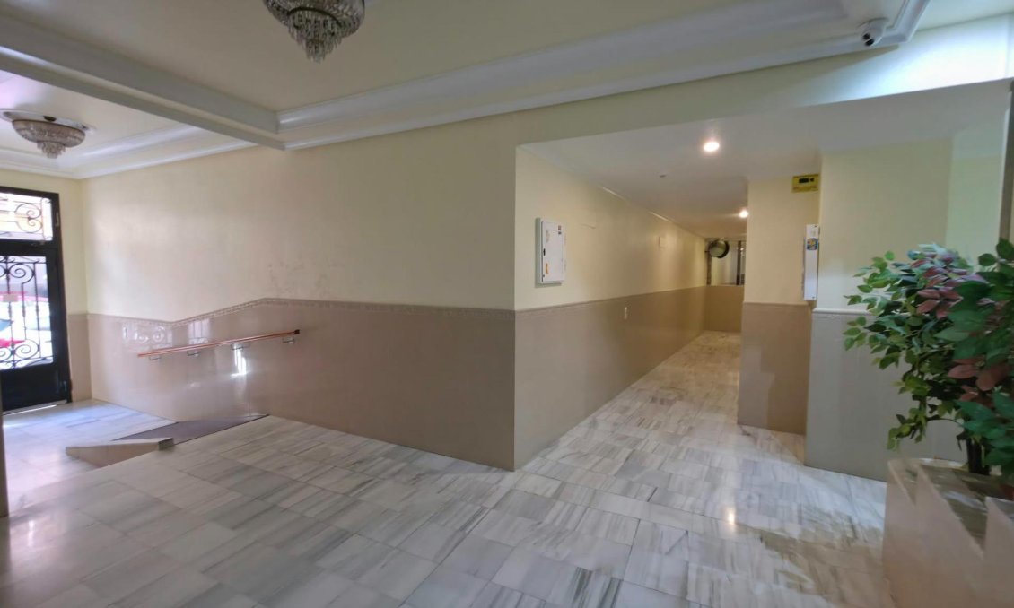 Revente - Appartement -
Torrevieja - Playa del Cura