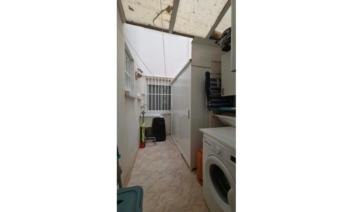 Revente - Appartement -
Torrevieja - Playa del Cura