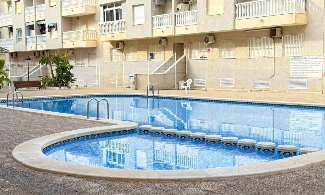 Resale - Apartment -
Torrevieja - Playa del Cura