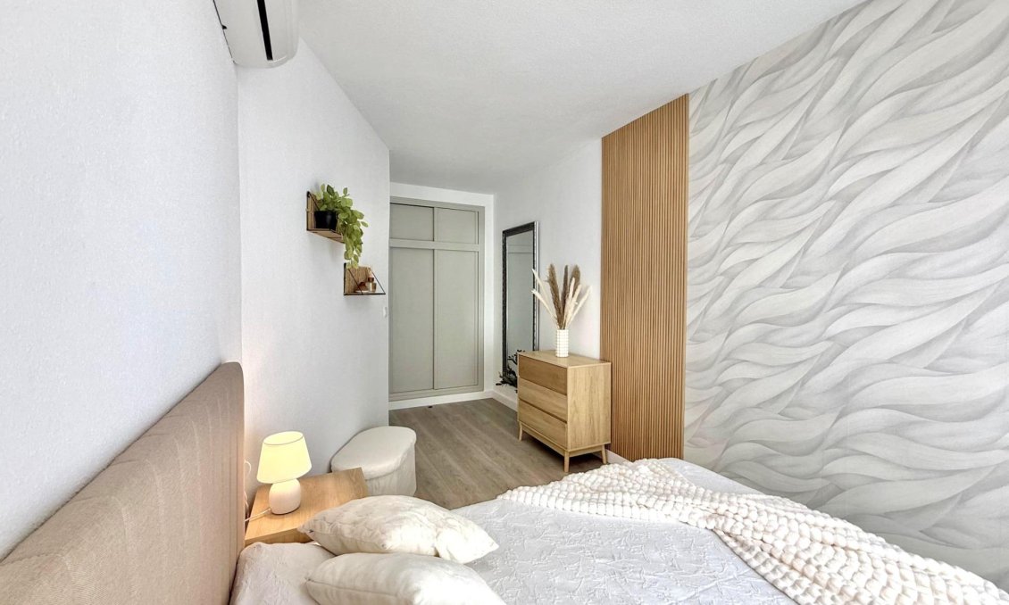 Resale - Apartment -
Torrevieja - Playa del Cura