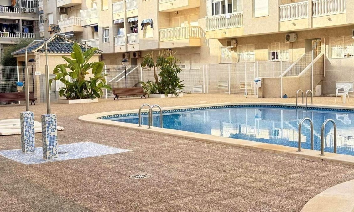 Resale - Apartment -
Torrevieja - Playa del Cura