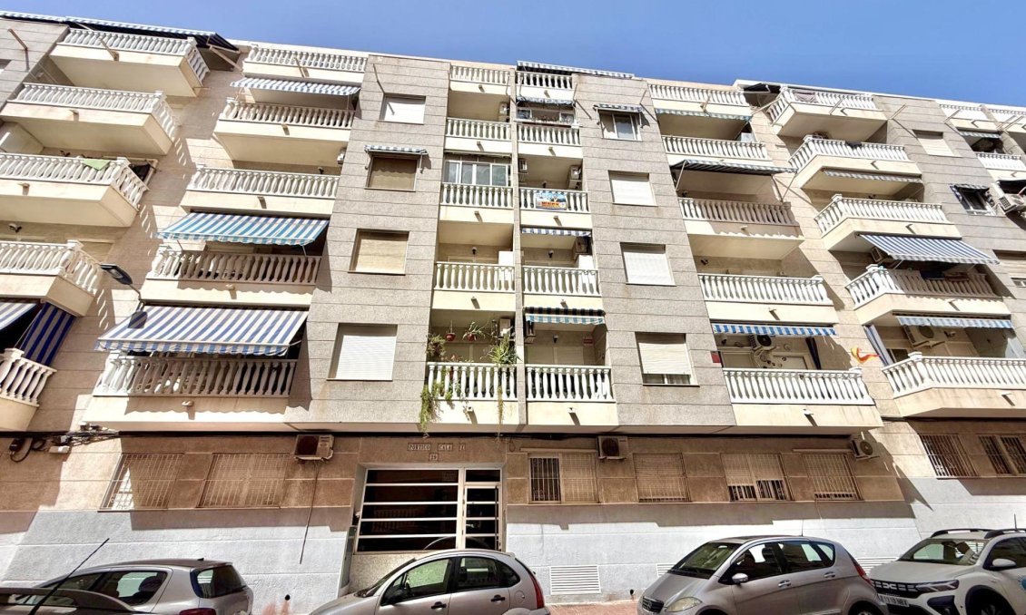 Resale - Apartment -
Torrevieja - Playa del Cura