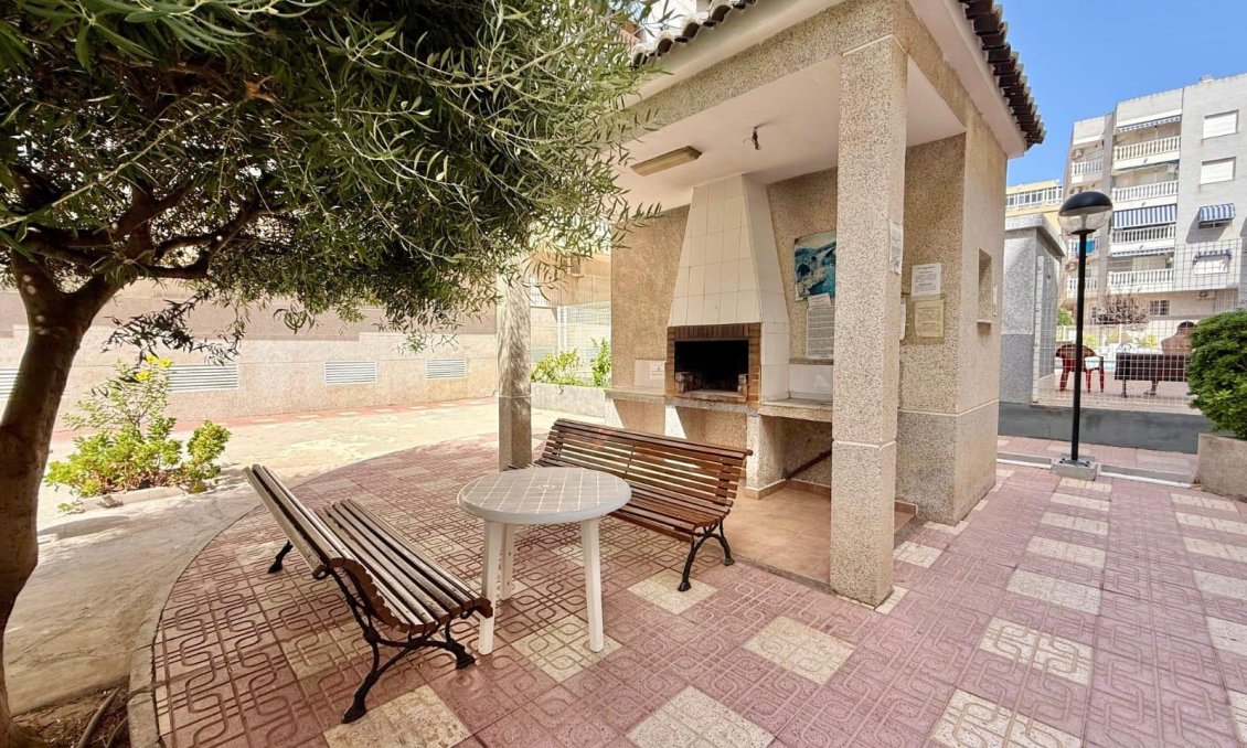Resale - Apartment -
Torrevieja - Playa del Cura