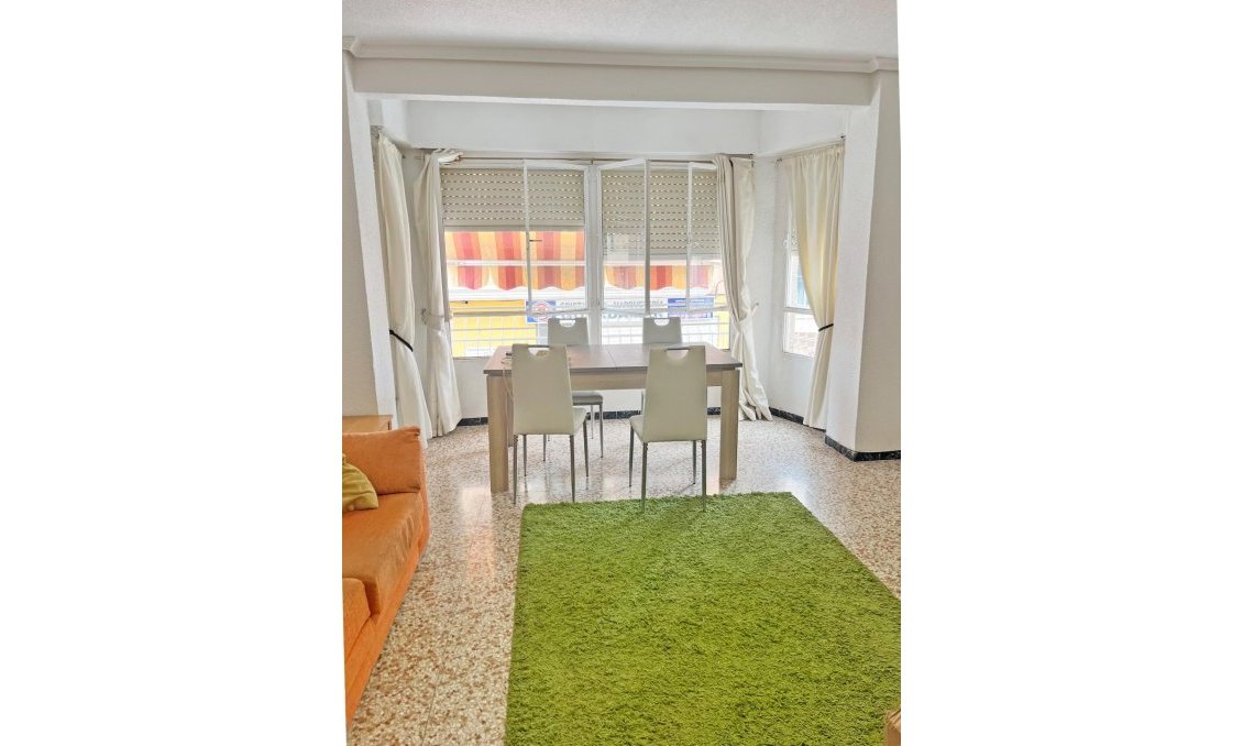 Revente - Appartement -
Guardamar del Segura - Centro