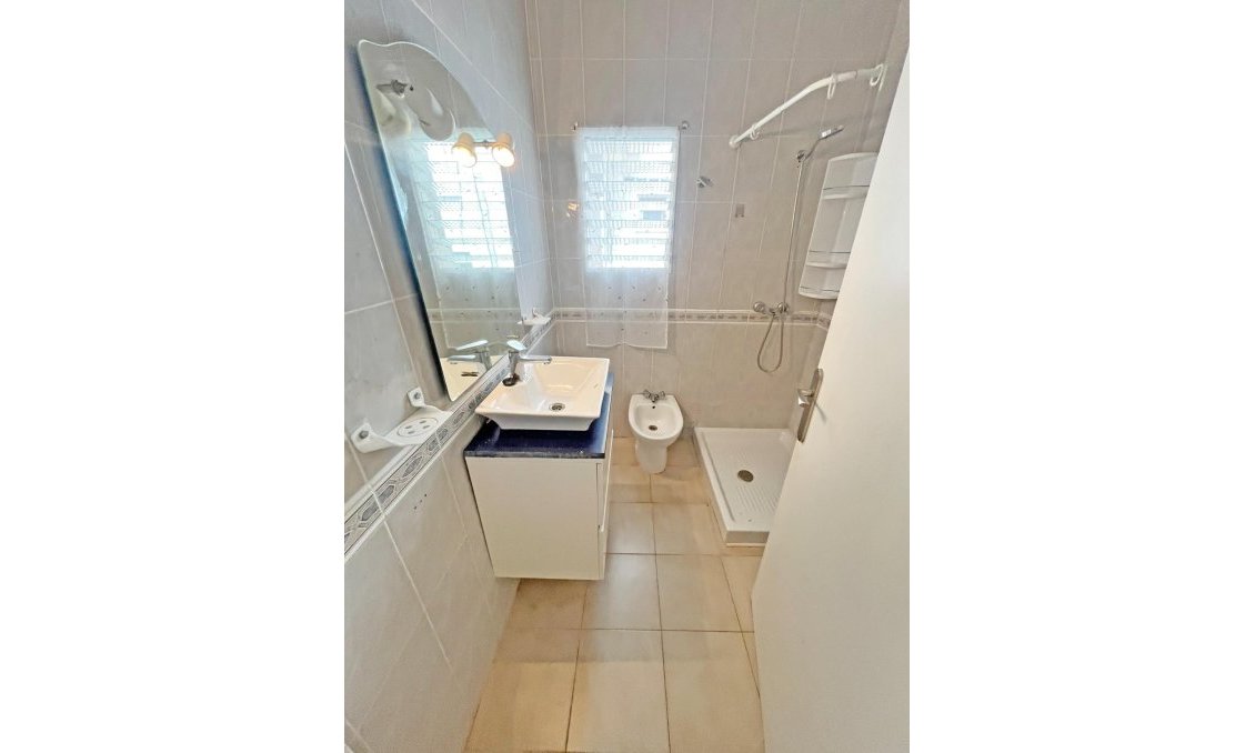 Revente - Appartement -
Guardamar del Segura - Centro