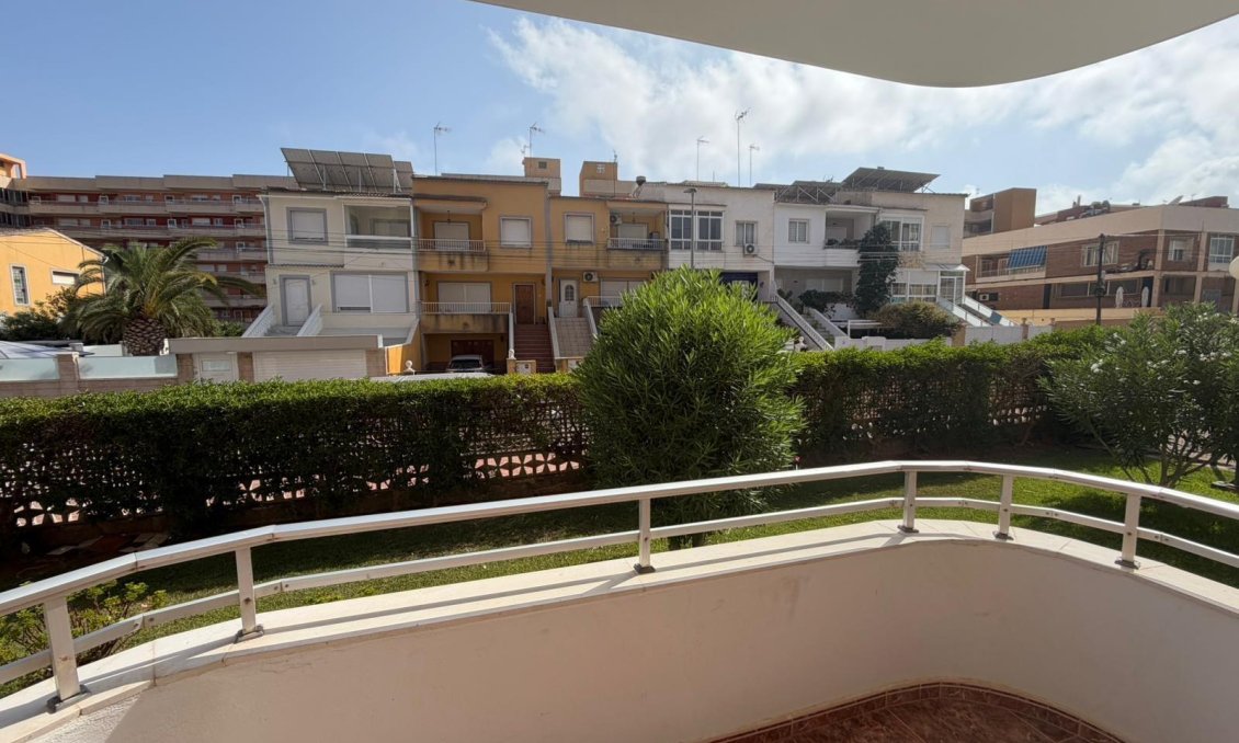 Resale - Apartment -
Torrevieja - Punta Prima