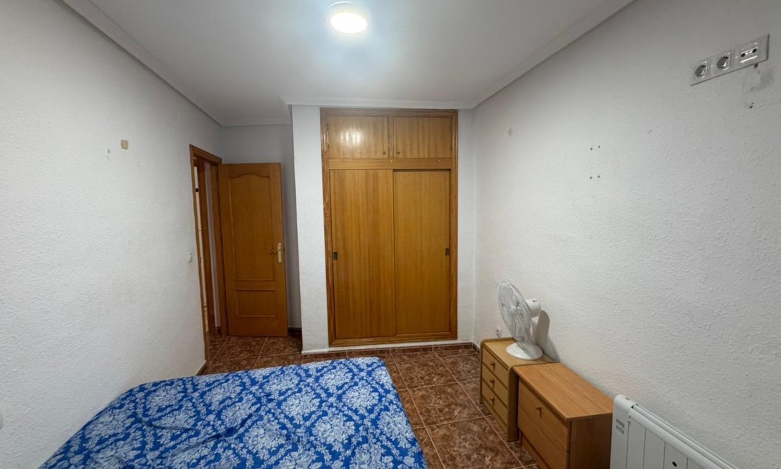 Resale - Apartment -
Torrevieja - Punta Prima