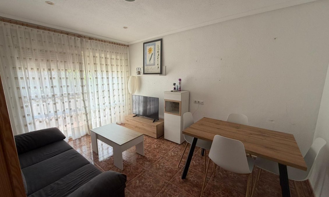 Resale - Apartment -
Torrevieja - Punta Prima