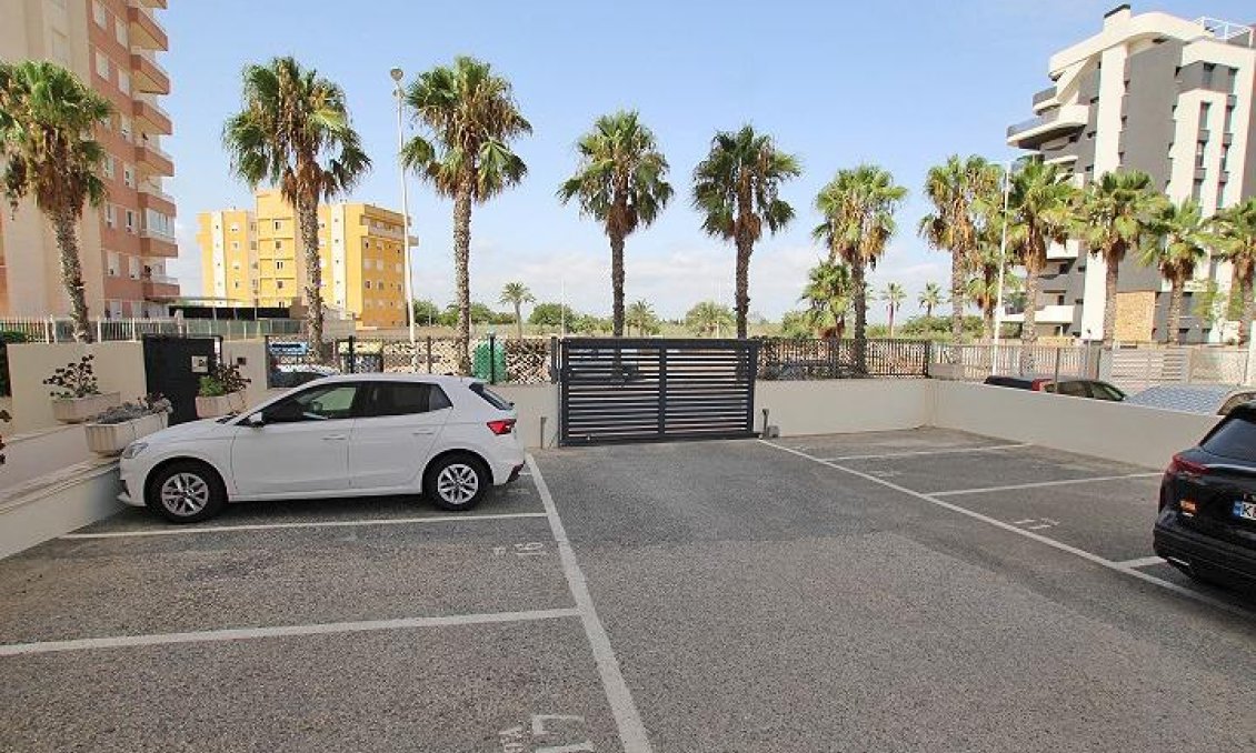 Resale - Apartment -
Guardamar del Segura - Avenida del Puerto