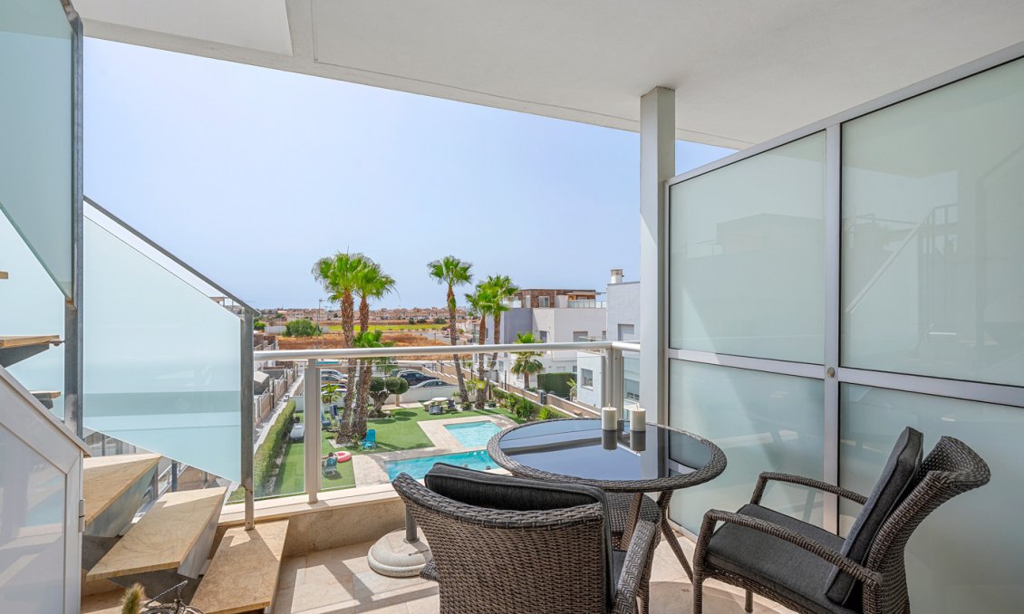 Wiederverkauf - Bungalow -
Orihuela Costa - Costa Blanca
