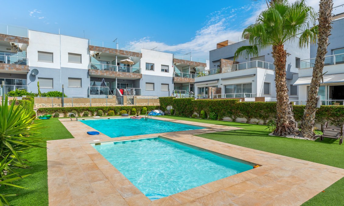 Wiederverkauf - Bungalow -
Orihuela Costa - Costa Blanca