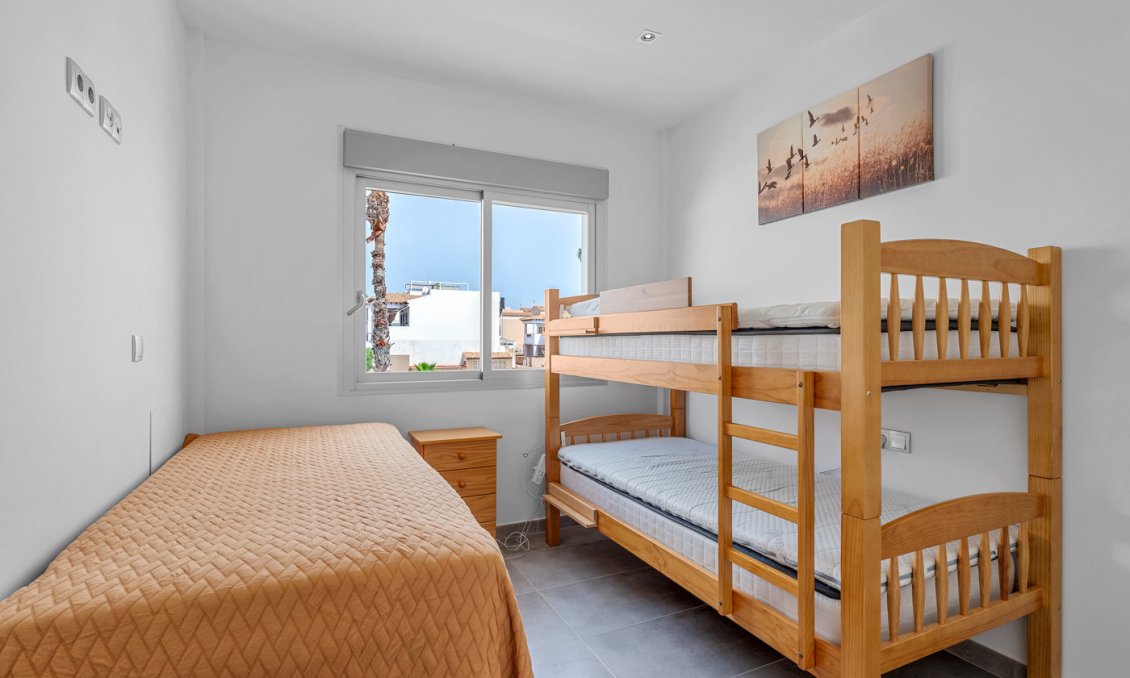Wiederverkauf - Bungalow -
Orihuela Costa - Costa Blanca