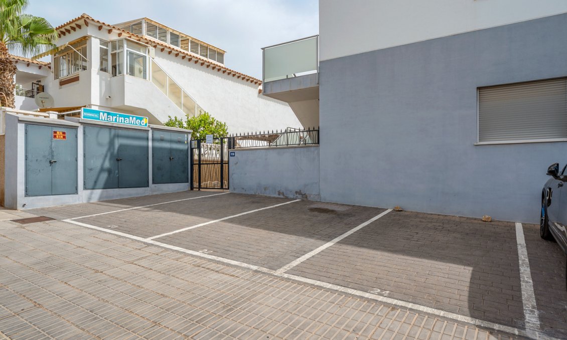 Wiederverkauf - Bungalow -
Orihuela Costa - Costa Blanca