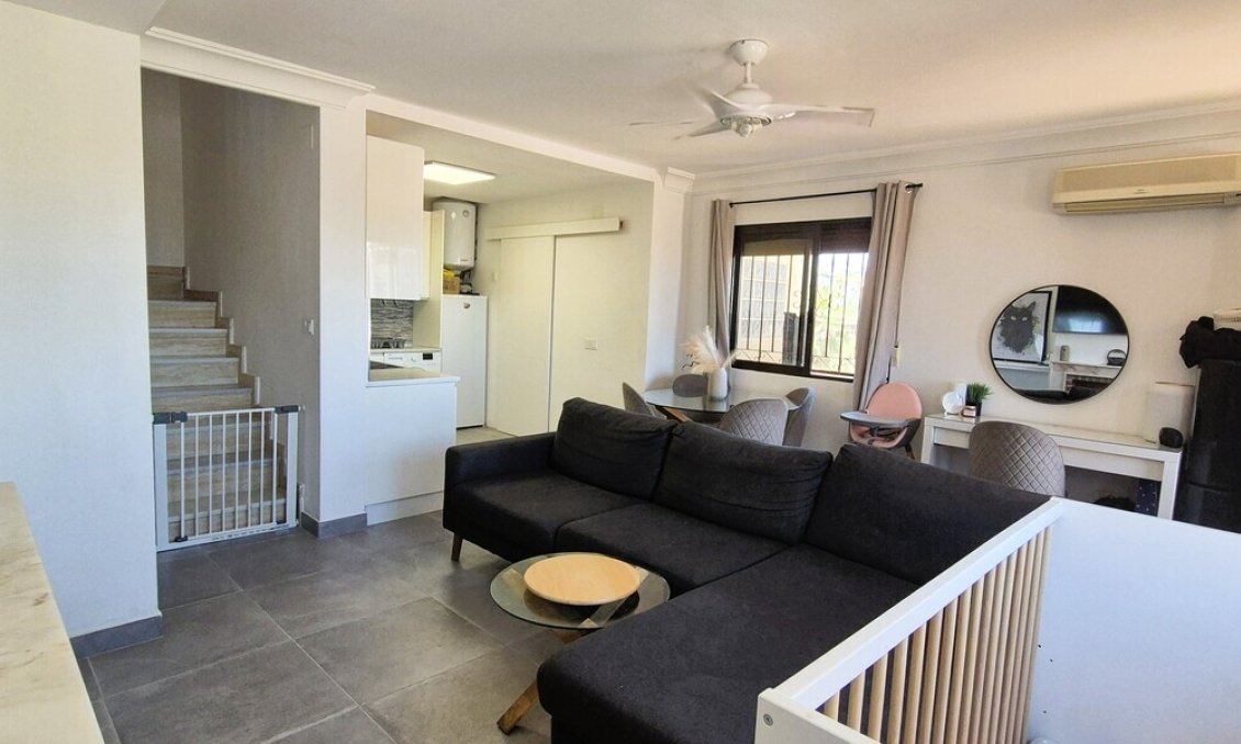 Wiederverkauf - Villa -
Orihuela Costa - Costa Blanca