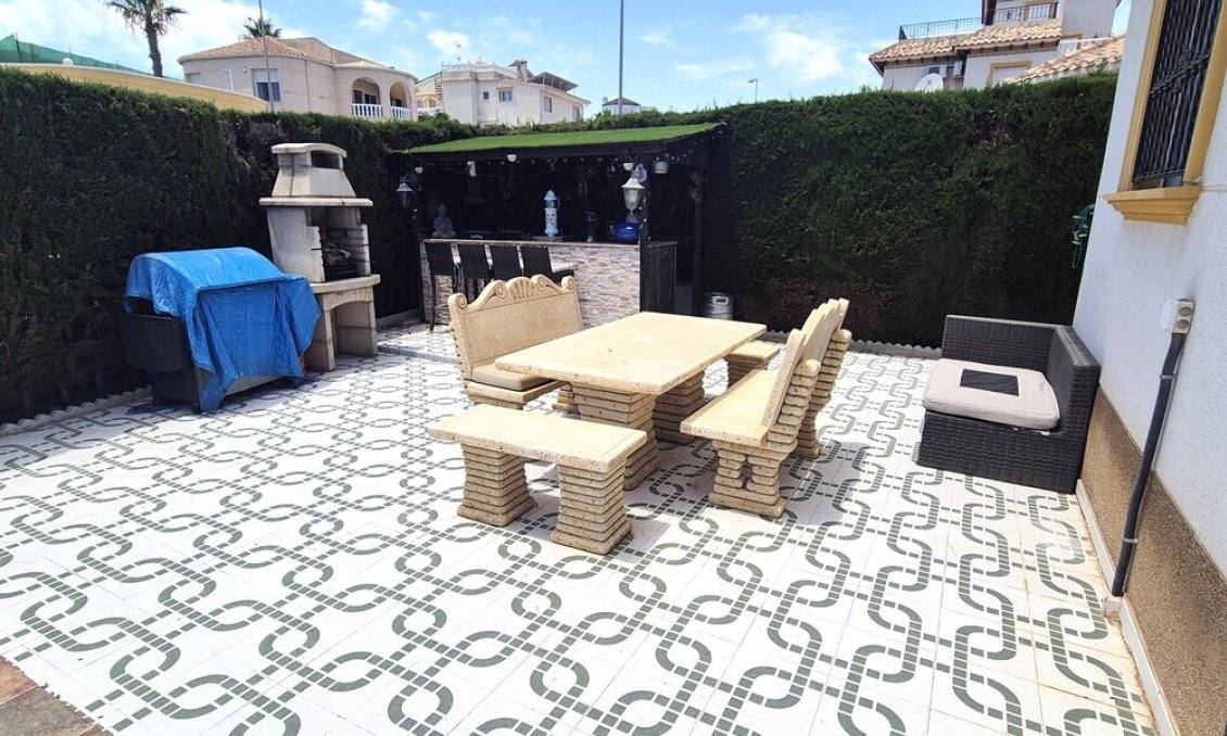 Wiederverkauf - Villa -
Orihuela Costa - Costa Blanca
