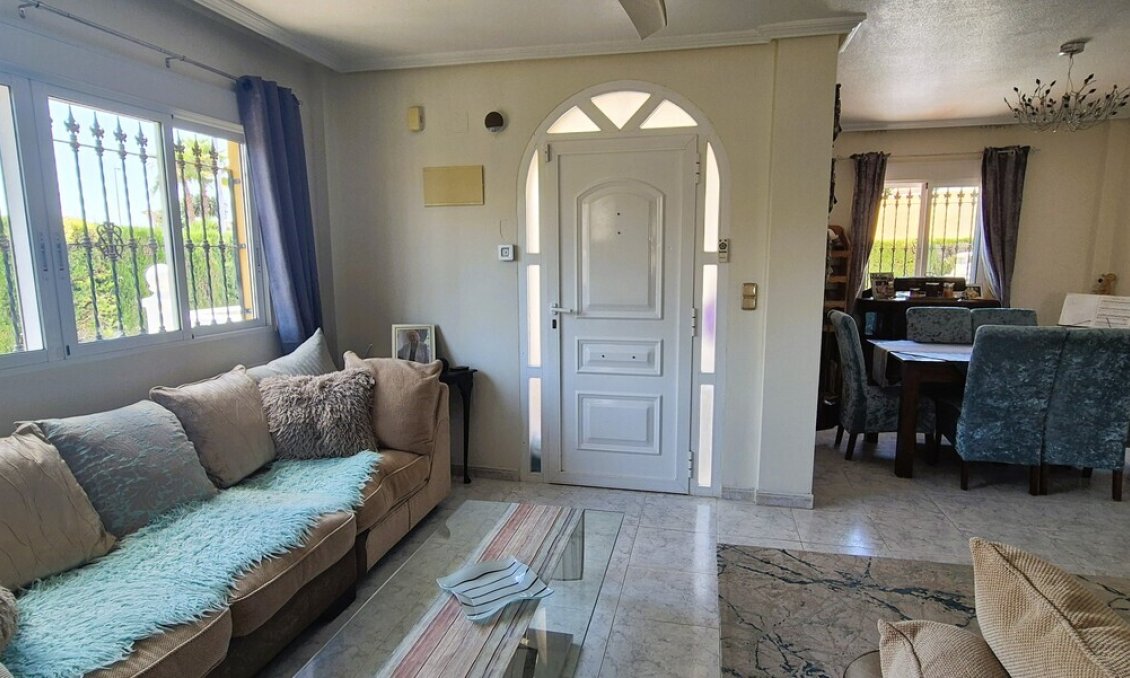 Wiederverkauf - Villa -
Orihuela Costa - Costa Blanca