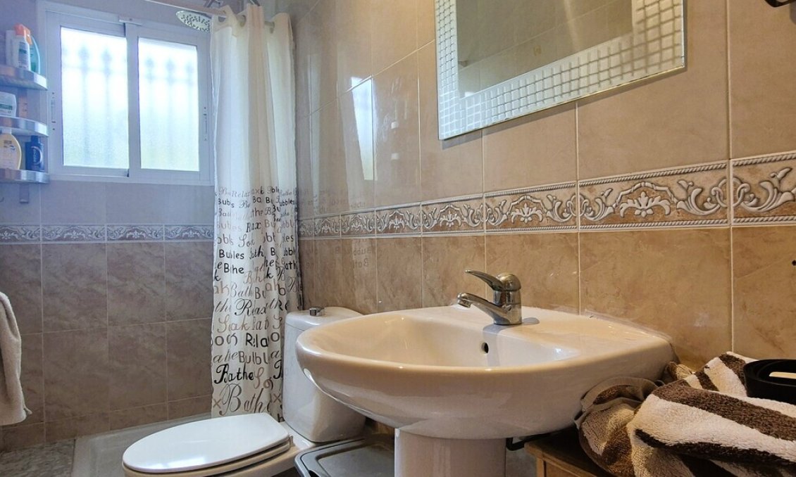 Wiederverkauf - Villa -
Orihuela Costa - Costa Blanca