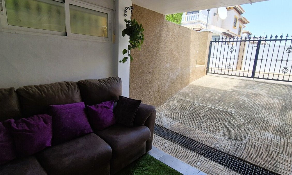 Wiederverkauf - Villa -
Orihuela Costa - Costa Blanca