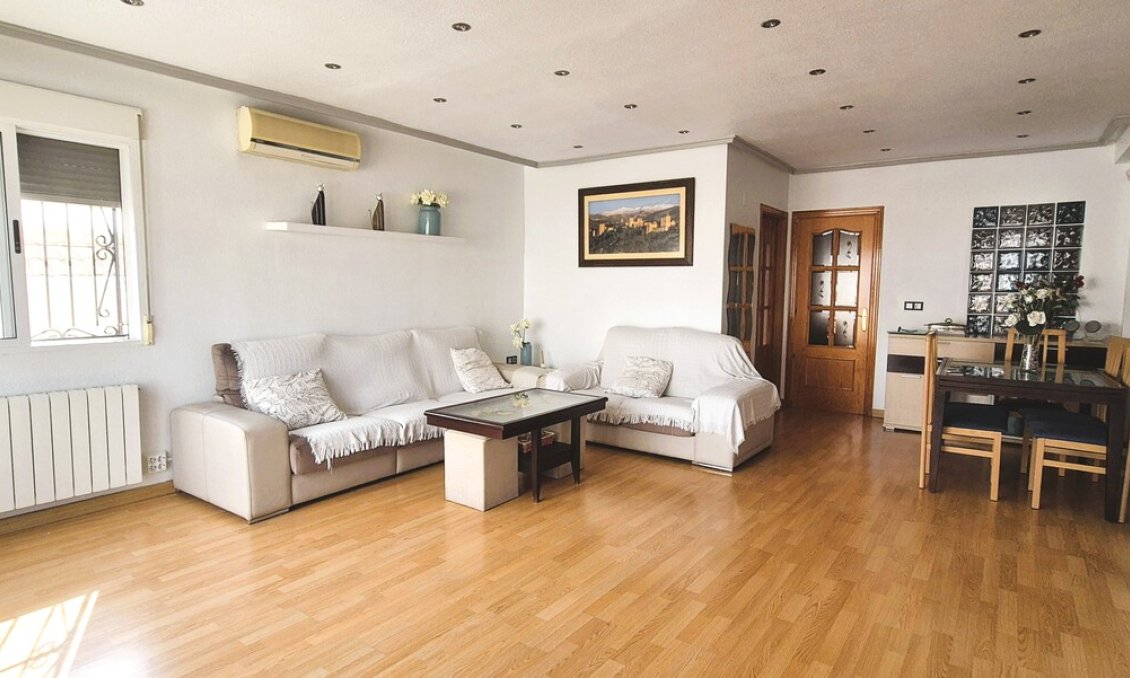 Segunda mano - Villa / Semi pareado -
Torrevieja - Costa Blanca
