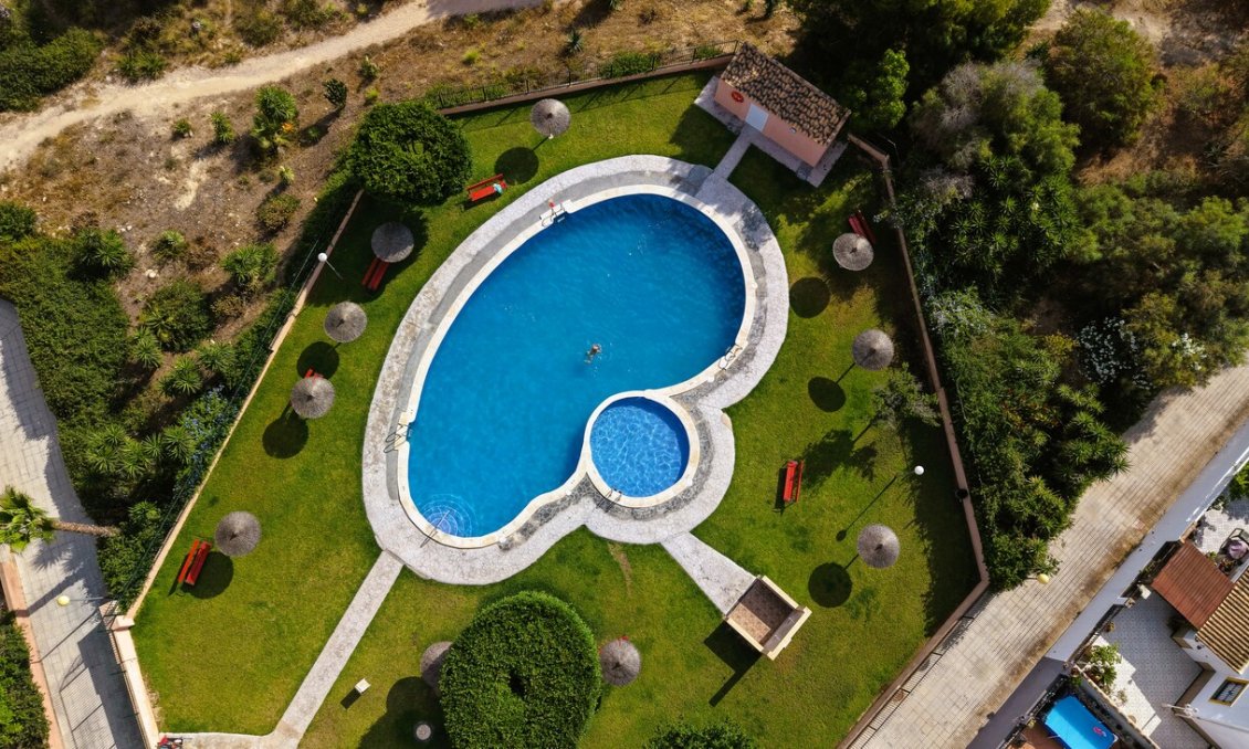 Segunda mano - Villa / Semi pareado -
Torrevieja - Costa Blanca